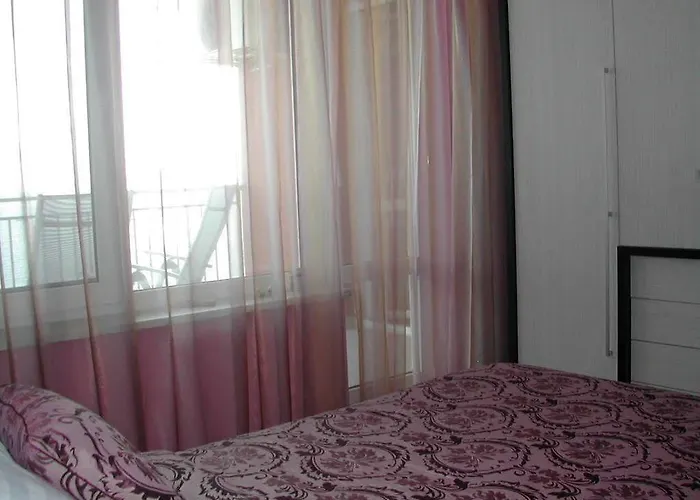 панорама Отель 3*